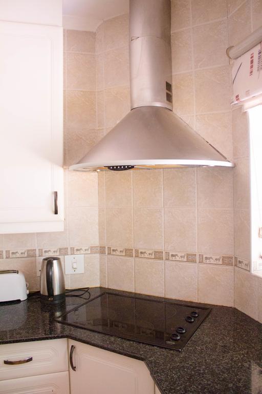 Khuvena Guesthouse Randburg Quarto foto