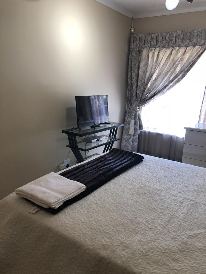 Khuvena Guesthouse Randburg Exterior foto