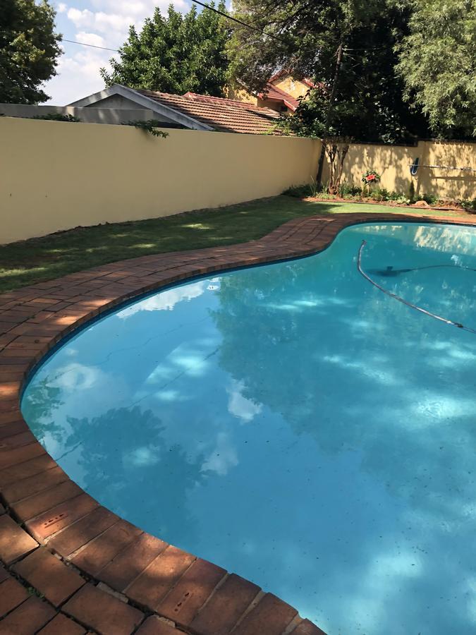 Khuvena Guesthouse Randburg Exterior foto